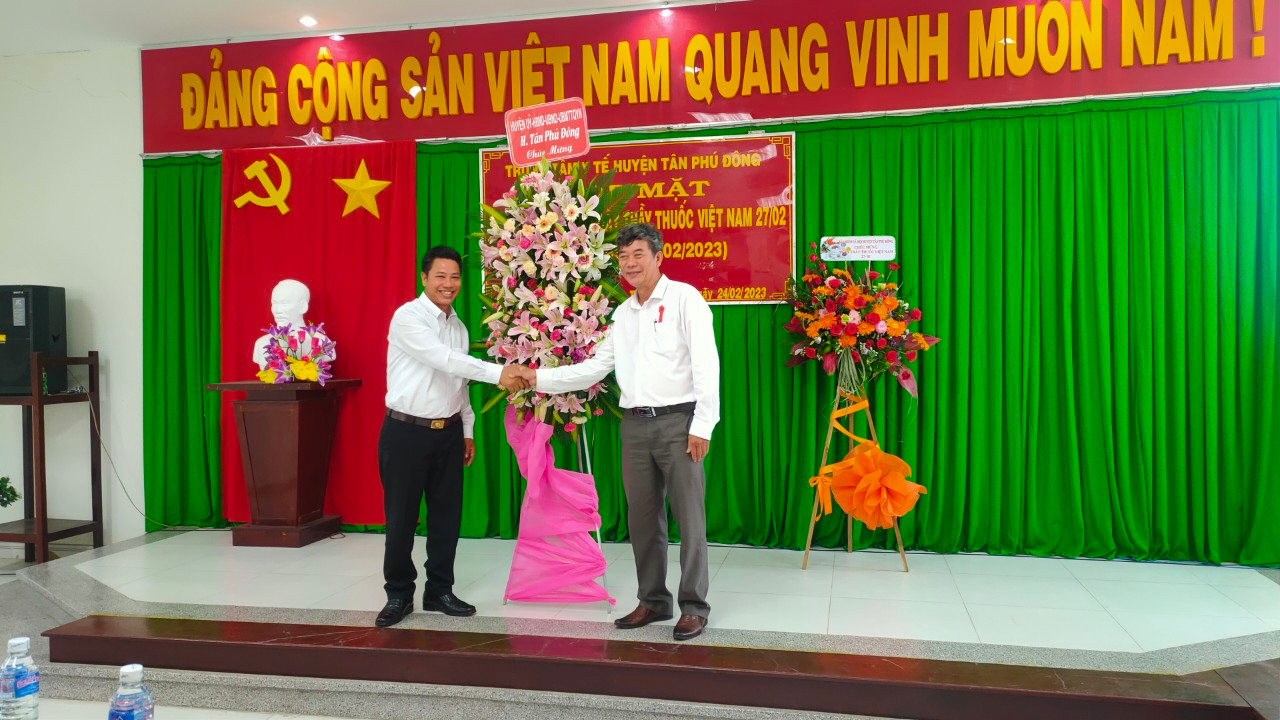 Họp mặt kỷ niệm 68 năm ngày Thầy thuốc Việt Nam (27/2/1955 - 27/2/2023)