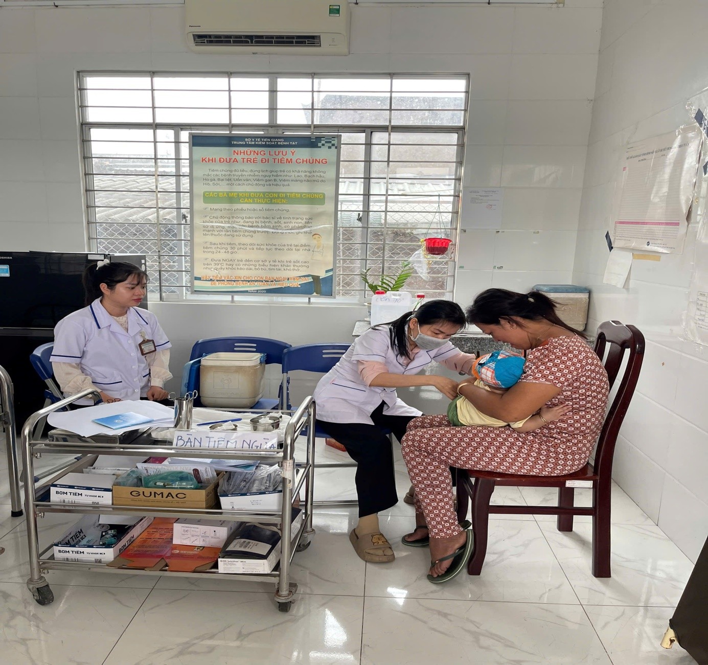 Tân Phú Đông triển khai chiến dịch tiêm vắc xin sởi đợt 2 năm 2025: chủ động phòng dịch, bảo vệ sức khỏe trẻ em